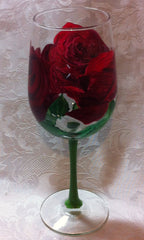 RED ROSES WINE GLASS