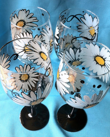 DAISY SWIRL WINE GLASS Set of 4 glasses