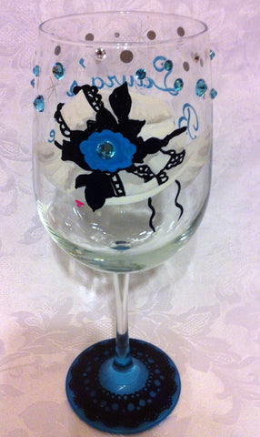 FLOPPY HAT PARTY WINE GLASS