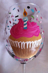 HAPPY BIRTHDAY CUPCAKE WINE GLASS