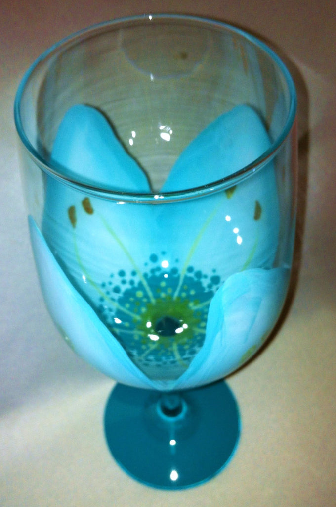TIFFANY BLUE FLOWER WINE GLASS