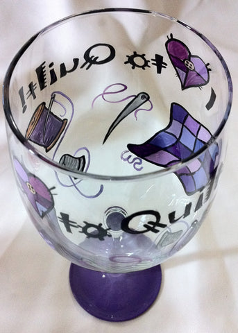 I LOVE TO QUILT WINE GLASS