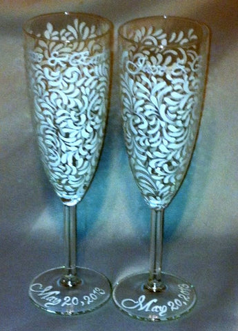 SWIRL DESIGN BRIDE & GROOM TOASTING FLUTES