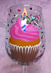 HAPPY BIRTHDAY CUPCAKE WINE GLASS