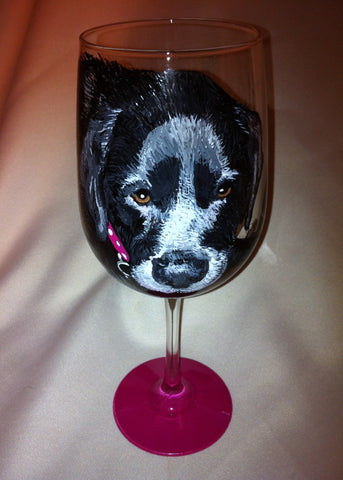 BLACK DOG WINE GLASS