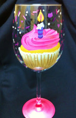 HAPPY BIRTHDAY CUPCAKE WINE GLASS