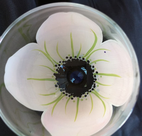 WHITE ANEMONE WINE GLASS