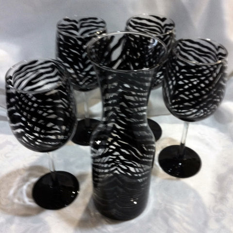 ZEBRA CARAFE AND WINE GLASS SET of 4 glasses